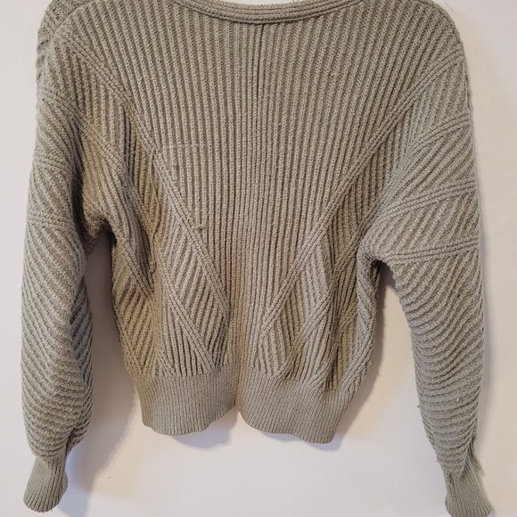 Bubble Soft Sweater - Picture 2 of 9